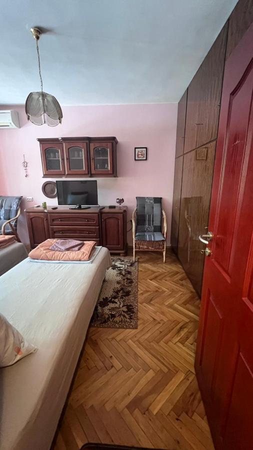 Ferienwohnung Сладкият Кът На Радост Burgas City Exterior foto