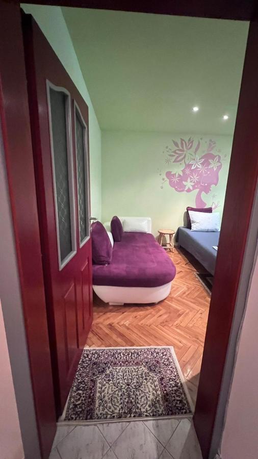 Ferienwohnung Сладкият Кът На Радост Burgas City Exterior foto